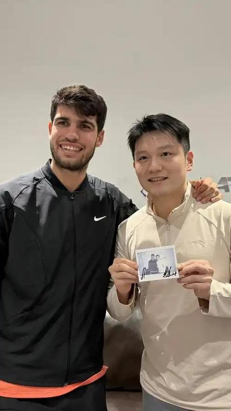 Hộp Cầu Lông