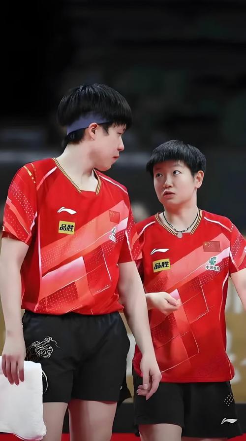 Trên Thông Thiên Văn Dưới Tường địa Lý